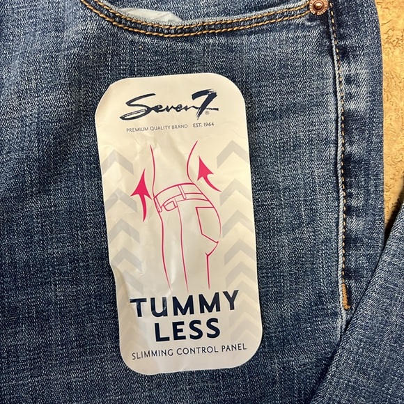 Seven7 High rise tummy less slimming control panel. - Picture 4 of 6